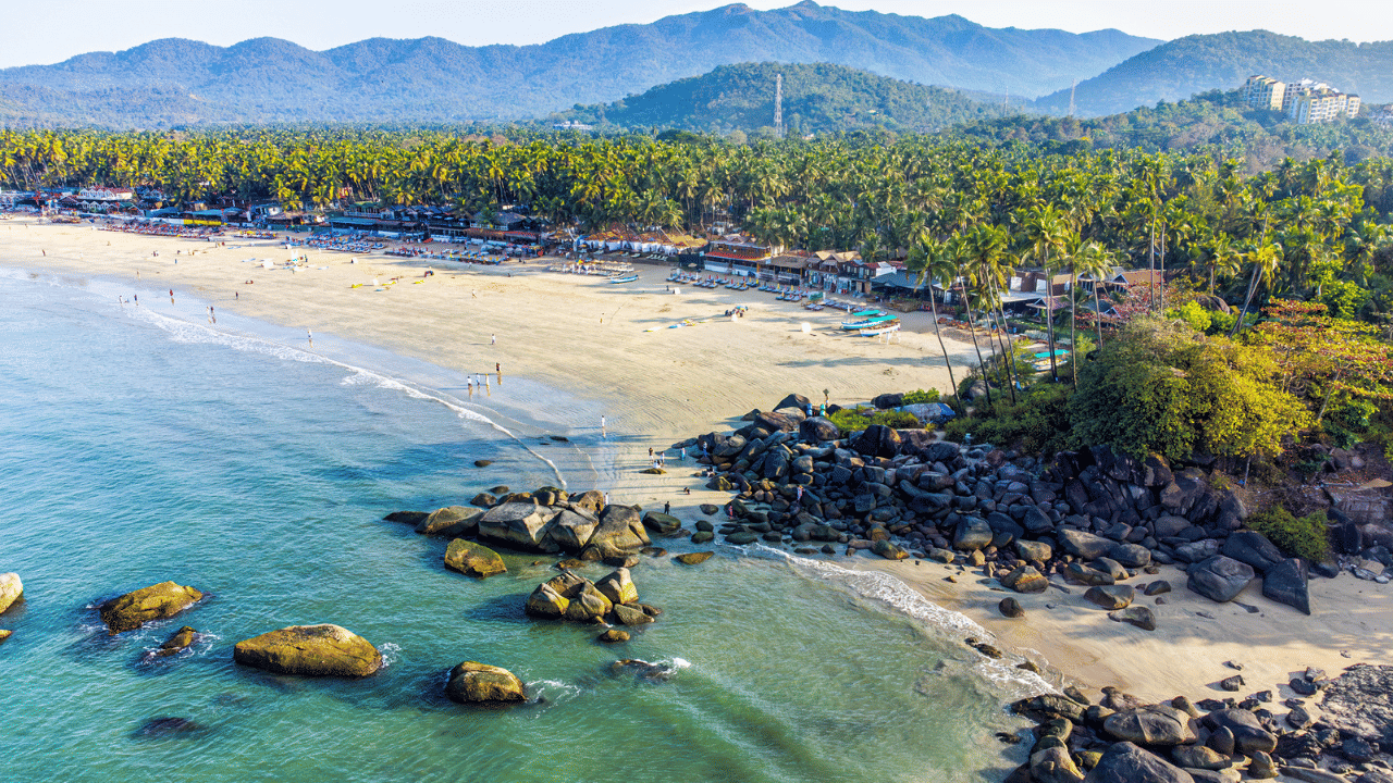 Goa Road Trips​: കടൽ കാറ്റേറ്റ് ഒരു യാത്ര; ഗോവയിലെത്തുന്നവർ ഈ റൂട്ടുകൾ മിസ്സാക്കരുത്