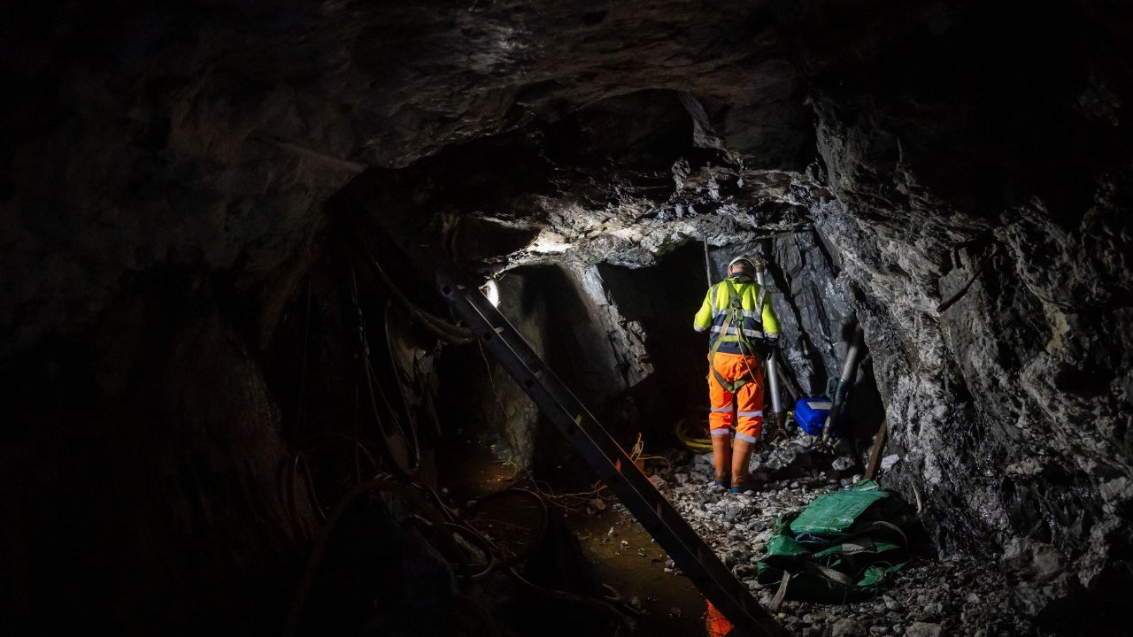 Gold: ഭൂമിയില്‍ ഇനി എത്ര സ്വര്‍ണം ഖനനം ചെയ്യാനുണ്ടെന്ന് അറിയാമോ?