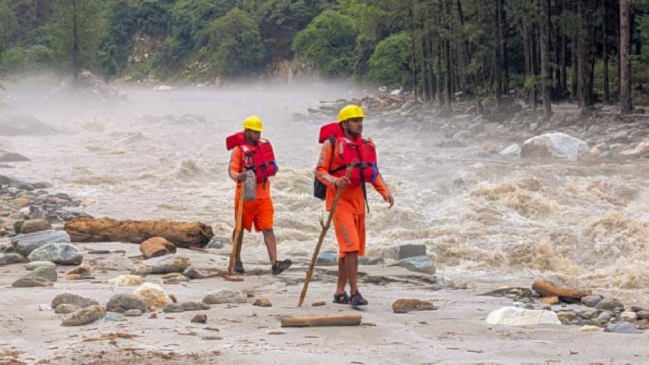 Himachal Pradesh Weather: ഉത്തരേന്ത്യൻ സംസ്ഥാനങ്ങളിൽ മഴക്കെടുതി രൂക്ഷം; ഹിമാചലിലും ഉത്തരാഖണ്ഡിലും അതീവ ജാഗ്രത