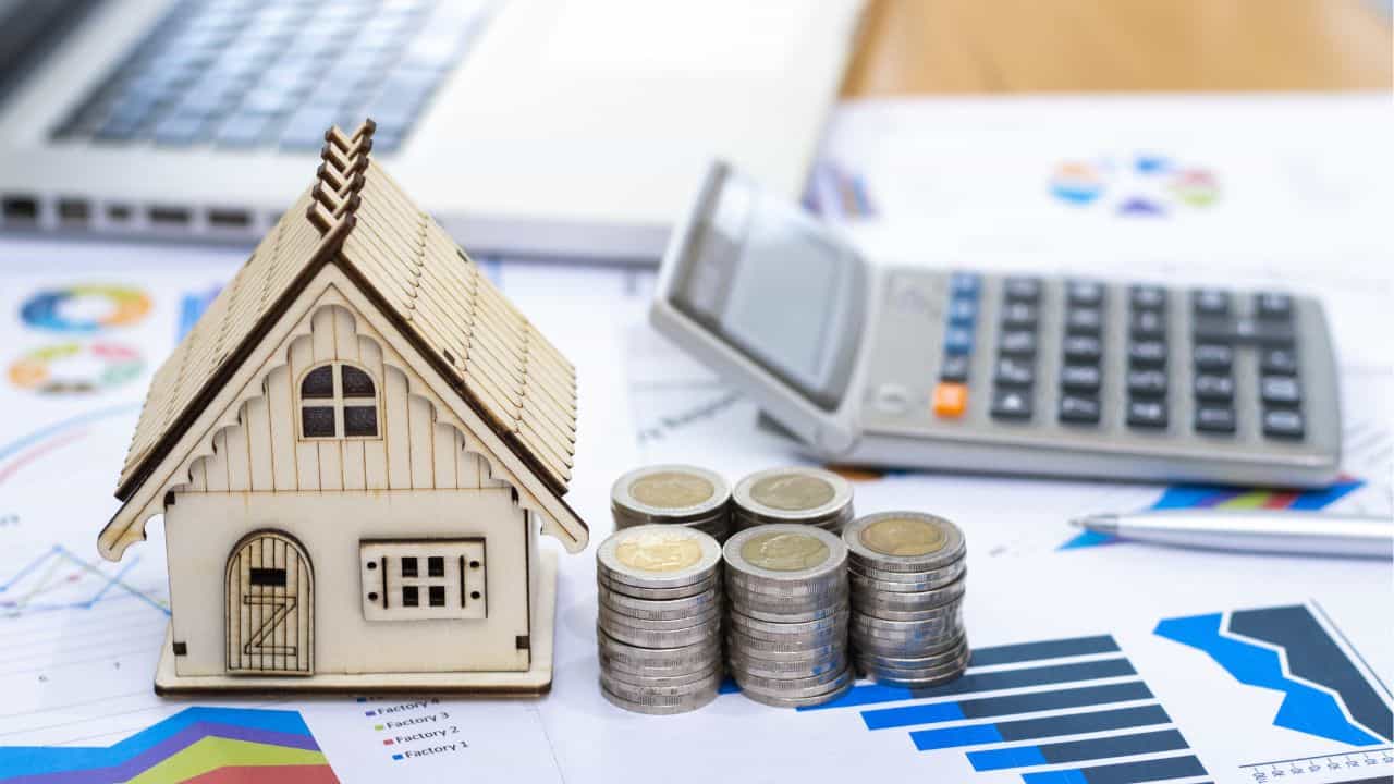 Home Loan Interest: ഭവന വായ്പയുടെ പലിശ 7.1% ലേക്ക്; റിപ്പോ നിരക്ക് കുറയ്ക്കല് ഗുണം ചെയ്തു Home Loan Interest: ഭവന വായ്പയുടെ പലിശ 7.1% ലേക്ക്; റിപ്പോ നിരക്ക് കുറയ്ക്കല് ഗുണം ചെയ്തു