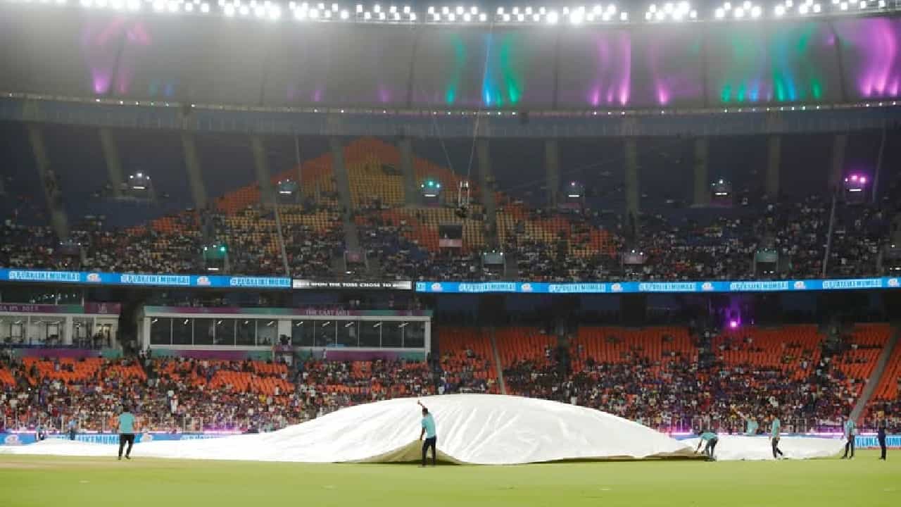 IPL 2025: മുംബൈ ഇന്ത്യന്‍സ്-പഞ്ചാബ് കിങ്‌സ് ക്വാളിഫയര്‍ വെള്ളത്തിലായി; മത്സരം ഉപേക്ഷിച്ചാല്‍ പണി കിട്ടുന്നത് ഈ ടീമിന്‌