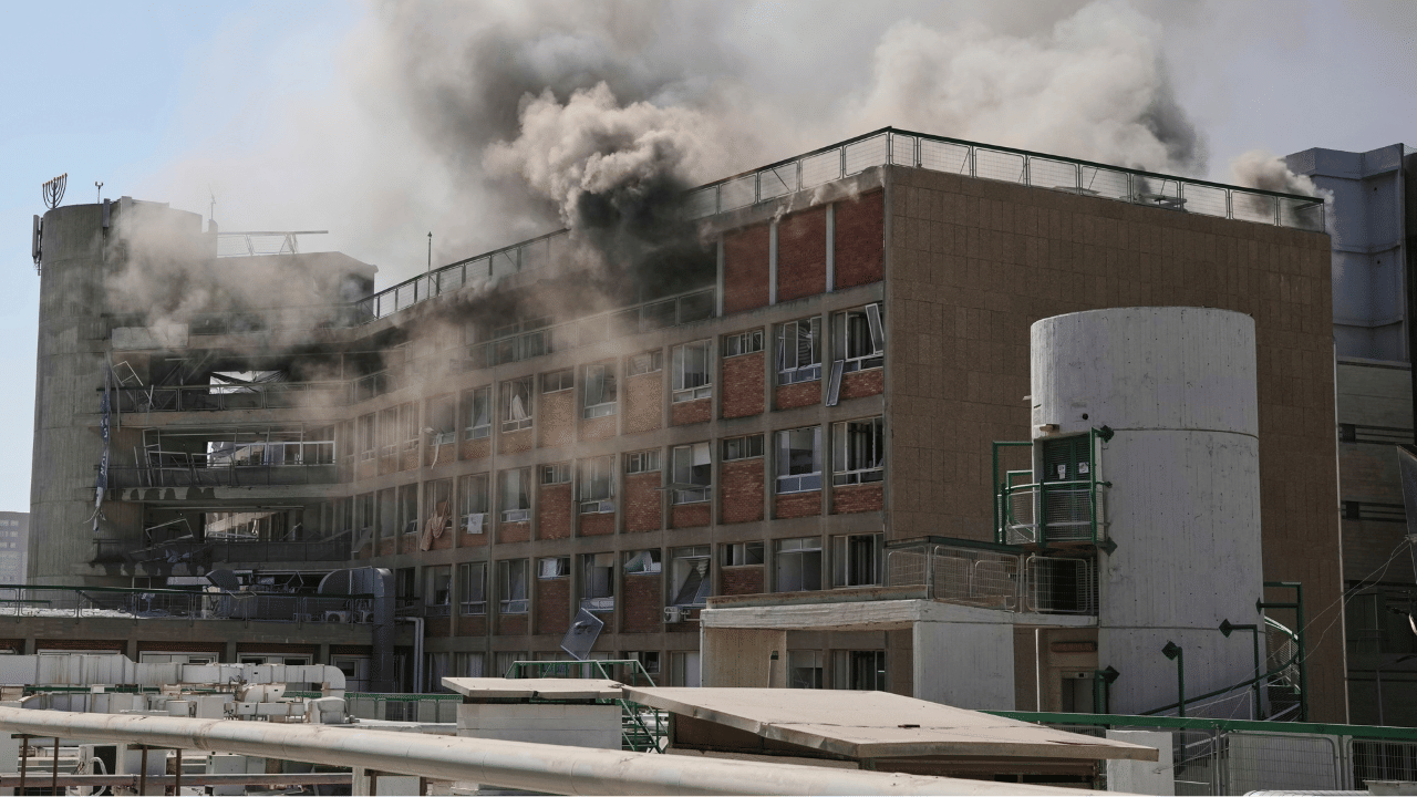 Operation Sindhu: ഓപ്പറേഷൻ സിന്ധു ഇസ്രയേലിലേക്ക്; ഇസ്രയേലിലുള്ള ഇന്ത്യക്കാരെ കരമാർഗവും വ്യോമ മാർഗവും ഒഴിപ്പിക്കും