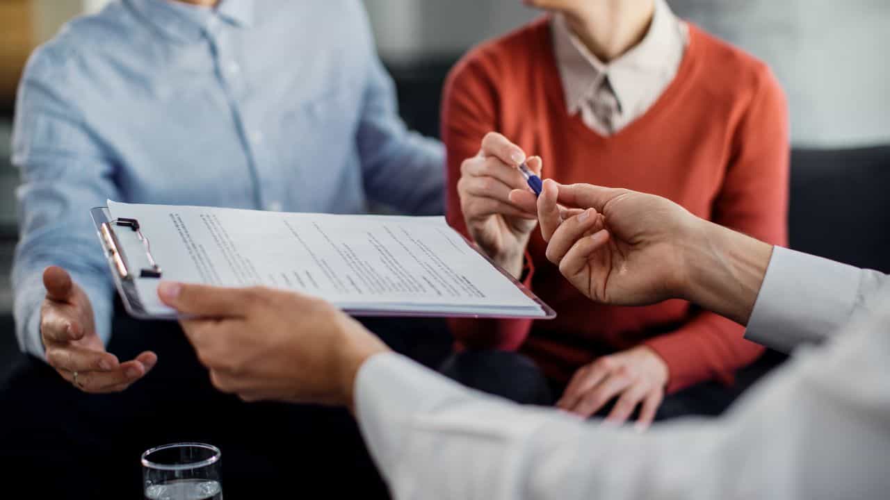 Education Loan: ഇന്‍ഷുറന്‍സ് പരിരക്ഷ വിദ്യാഭ്യാസ വായ്പയ്ക്കും ആവശ്യമാണോ?