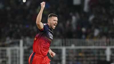 Josh Hazlewood: ദേശീയ ടീമിനെക്കാള്‍ താല്‍പര്യം ഐപിഎല്ലിനോട്; ഹേസല്‍വുഡിനെതിരെ നടപടി വേണം; ആഞ്ഞടിച്ച് മിച്ചല്‍ ജോണ്‍സണ്‍