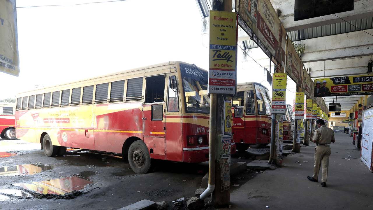 KSRTC Courier and Logistics Service: 16 മണിക്കൂറിൽ കൊറിയർ ഡെലിവറി; വൻഹിറ്റായി കെ എസ് ആർ ടി സി കൊറിയർ ആൻഡ് ലോജിസ്റ്റിക്‌സ് സർവീസ്