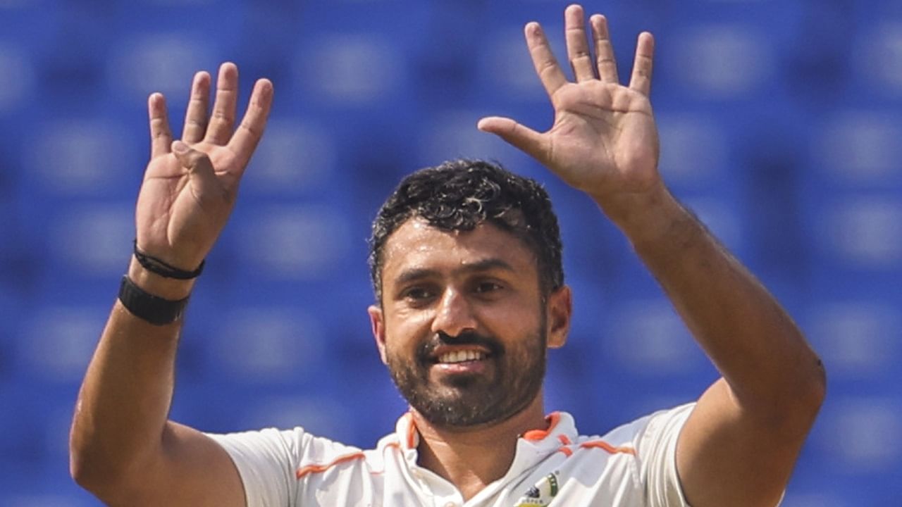 India vs England Test: എട്ട് വര്ഷത്തിനു ശേഷം കരുണ് നായരുടെ തിരിച്ചുവരവ്; പ്ലേയിങ് ഇലവനില് സ്ഥാനം ഉറപ്പ്? ബിസിസിഐ നല്കിയത് വലിയ സൂചന India vs England Test: എട്ട് വര്ഷത്തിനു ശേഷം കരുണ് നായരുടെ തിരിച്ചുവരവ്; പ്ലേയിങ് ഇലവനില് സ്ഥാനം ഉറപ്പ്? ബിസിസിഐ നല്കിയത് വലിയ സൂചന