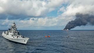 Kerala Rain alert : ഇനിയും കനക്കും പെരുമഴ, സംസ്ഥാനത്ത് 18 വരെ തീവ്രമഴയ്ക്കും കാറ്റിനും സാധ്യത