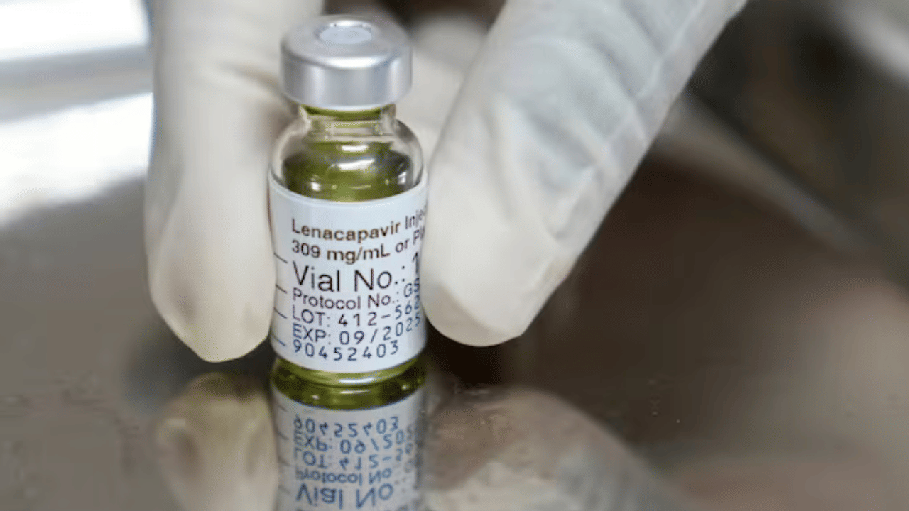 Lenacapavir HIV Preventive Drug: ഇത് എച്ച്ഐവിക്കെതിരായ ചരിത്ര വിജയം; ലെനകാപാവിറിന് എഫ്ഡിഎ അംഗീകാരം Lenacapavir HIV Preventive Drug: ഇത് എച്ച്ഐവിക്കെതിരായ ചരിത്ര വിജയം; ലെനകാപാവിറിന് എഫ്ഡിഎ അംഗീകാരം