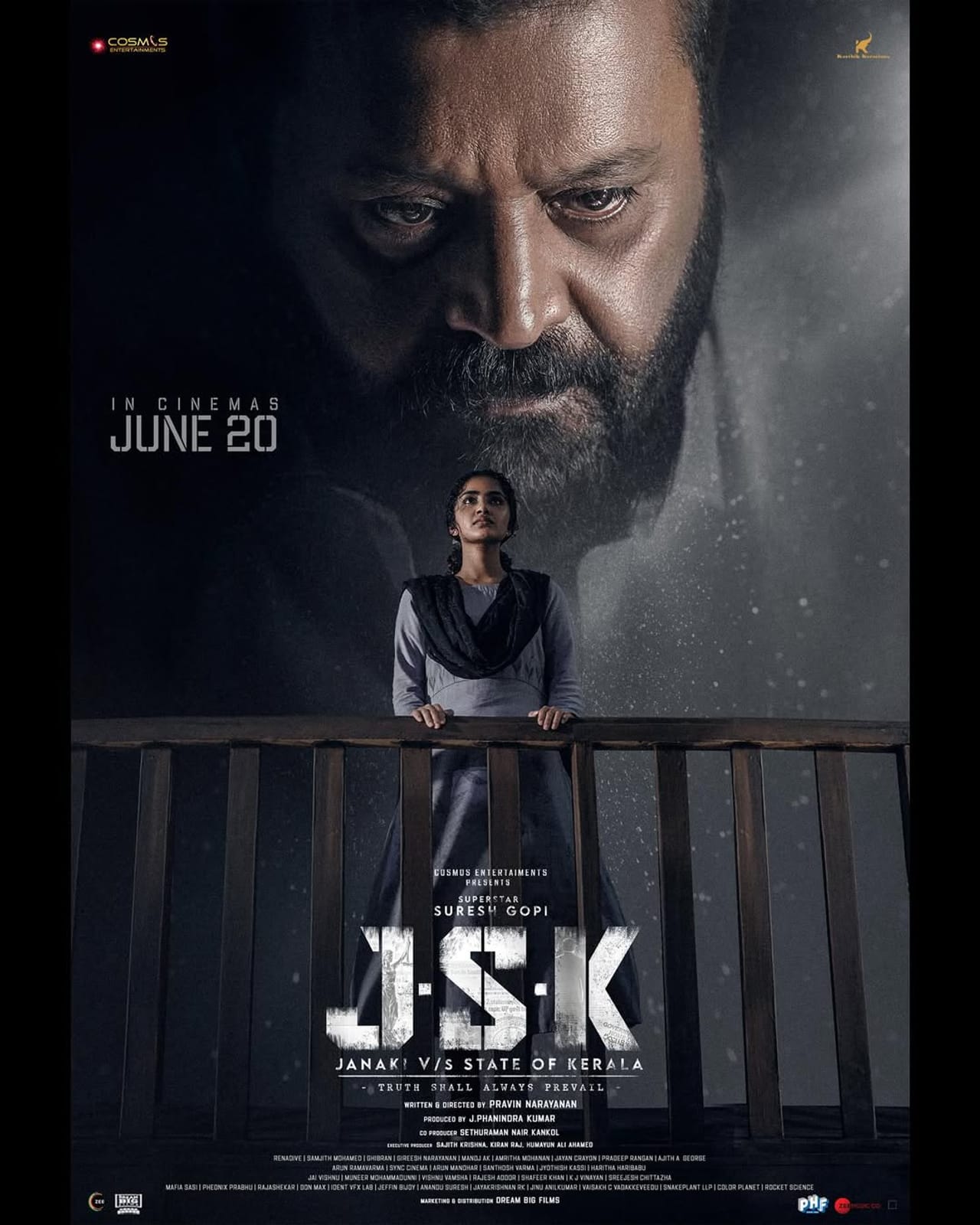 സുരേഷ് ഗോപി കേന്ദ്ര കഥാപാത്രമായെത്തുന്ന ഏറ്റവും പുതിയ ചിത്രമാണ് ജെഎസ്‌കെ. ഈ സിനിമയില്‍ അദ്ദേഹത്തിന്റെ മകന്‍ മാധവ് സുരേഷും വേഷമിടുന്നുണ്ട്. സിനിമയുടെ ഓഡിയോ ലോഞ്ച് കഴിഞ്ഞ ദിവസമായിരുന്നു. (Image Credits: Instagram)