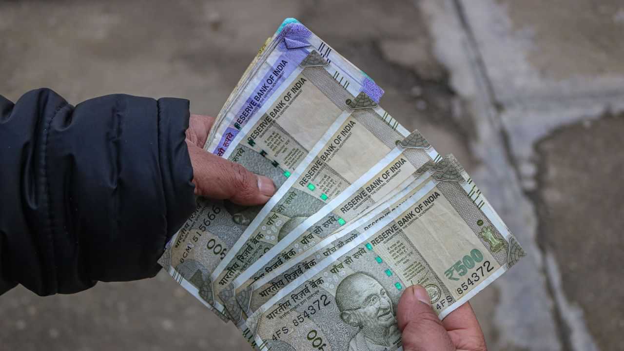 Financial Freedom: ബജറ്റിങ്, എസ്‌ഐപി, ശരിയായ നിക്ഷേപം; 3 കോടി സമ്പാദിക്കാന്‍ ഇവ മാത്രം മതി