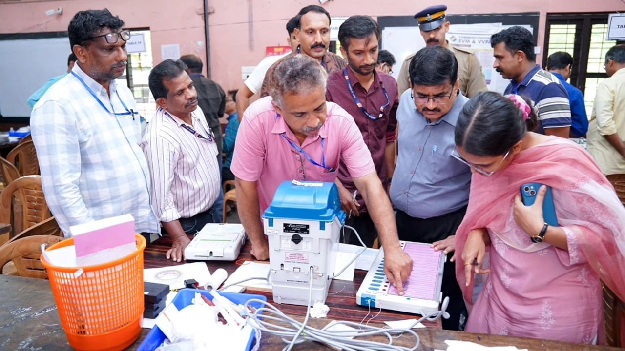 Nilambur By Election 2025: നിലമ്പൂര്‍ ഉപതിരഞ്ഞെടുപ്പ്; വോട്ടിങ് യന്ത്രങ്ങളുടെ കമ്മീഷനിങ് കഴിഞ്ഞു