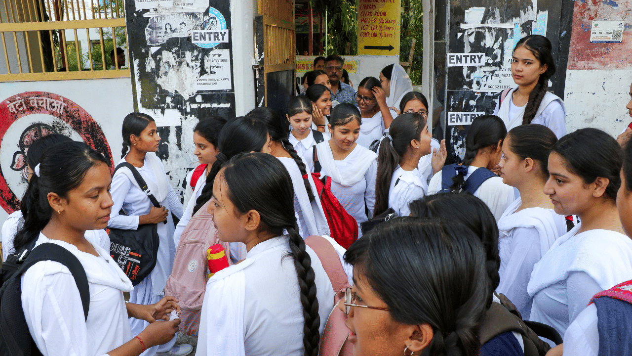 Kerala Plus One Admission 2025: പ്ലസ് വണ്ണിനും വിഎച്എസ് സിയ്ക്കും ഒരേ അഡ്മിഷൻ നടപടികളാണോ? മാറ്റങ്ങൾ ഇതെല്ലാം