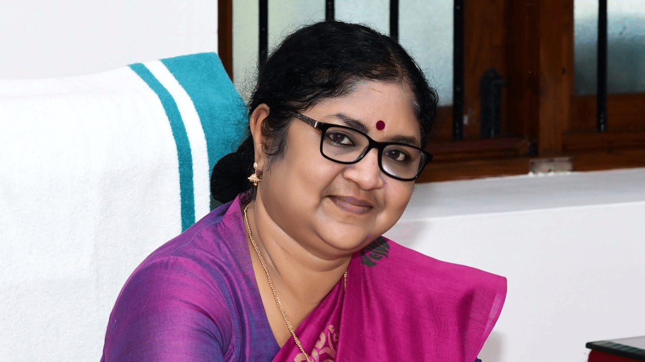 Kerala Guest Lecture Salary: ഗസ്റ്റ് അധ്യാപകർക്ക് നേട്ടം; പുതിയ ശമ്പള വർധന, കൂടുന്നത് ഇത്രയും