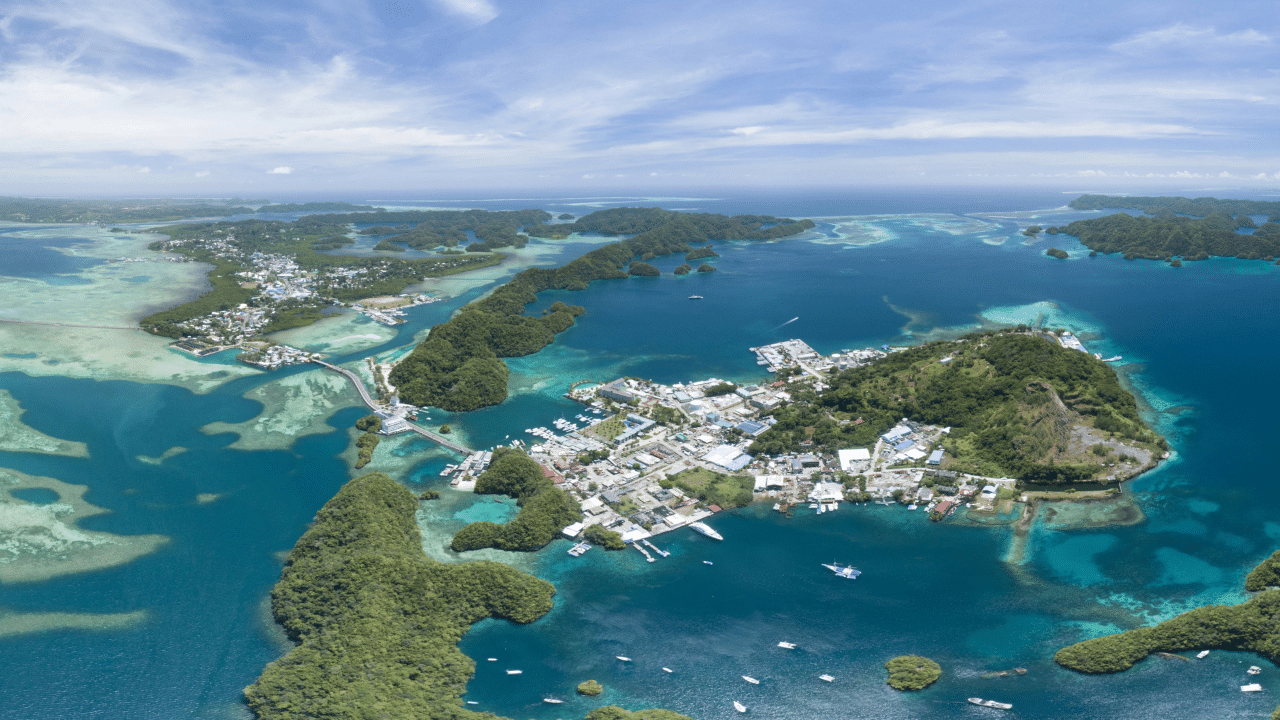 Republic of Palau: ഇന്ത്യൻ പാസ്പോർട്ട് ഉണ്ടോ? ഈ ദ്വീപിലേക്ക് ഇനി വിസയില്ലാതെ പോകാം Republic of Palau: ഇന്ത്യൻ പാസ്പോർട്ട് ഉണ്ടോ? ഈ ദ്വീപിലേക്ക് ഇനി വിസയില്ലാതെ പോകാം