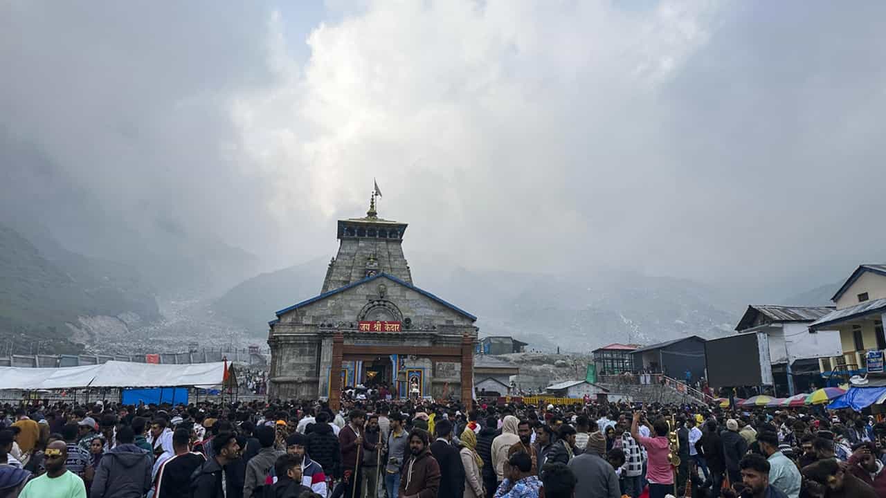 Viral News: കേദാര്‍നാഥിലേക്ക് ആംബുലന്‍സുകള്‍ വാടകയ്‌ക്കെടുത്ത് തീര്‍ത്ഥാടകരുടെ യാത്ര; ഒടുവില്‍ സംഭവിച്ചത്‌