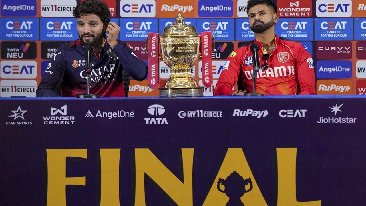 എന്നാല് ഗ്രൂപ്പ് ഘട്ടത്തിലെ മറ്റൊരു മത്സരത്തില് ആര്സിബിയെ 95 റണ്സിന് പുറത്താക്കിയാണ് പഞ്ചാബ് വിജയിച്ചത്. പോയിന്റ് പട്ടികയില് ഒന്നാം സ്ഥാനക്കാരായാണ് പ്ലേ ഓഫിലെത്തിയത് എന്നതും പഞ്ചാബിന്റെ ആത്മവിശ്വാസം വര്ധിപ്പിക്കുന്നു.