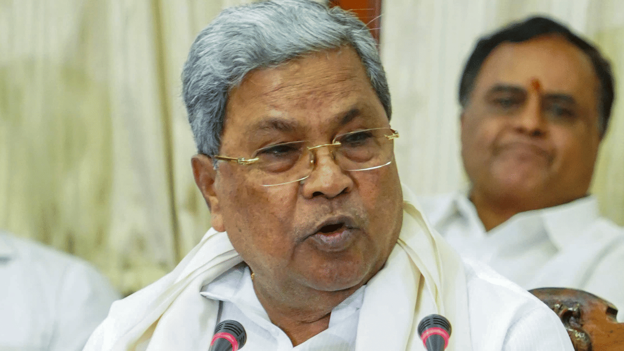 Bengaluru Stampede: വിജയാഘോഷത്തിൽ പങ്കെടുത്തത് കെ.എസ്.സി.എ ക്ഷണിച്ചിട്ട്, ​ഗവർണർ വരുമെന്ന് അറിയിച്ചു; ബെംഗളൂരു ദുരന്തത്തിൽ സിദ്ധരാമയ്യ