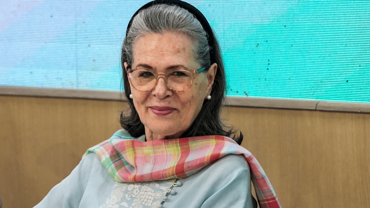 Sonia Gandhi: സോണിയ ഗാന്ധിയെ വീണ്ടും ആശുപത്രിയിൽ പ്രവേശിപ്പിച്ചു; നിരീക്ഷണത്തിൽ