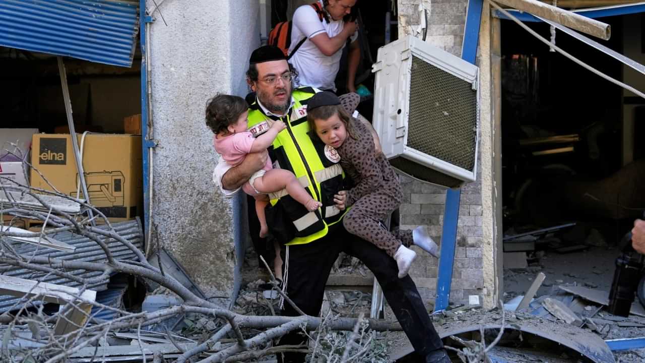 Israel- Iran Conflict: ഇറാൻ്റെ ഖത്തർ ആക്രമണത്തിൽ യുഎഇയിലും ജാഗ്രത; കരുതലോടെയിരിക്കണമെന്ന് നിർദ്ദേശം നൽകി സുരക്ഷാ ഉദ്യോഗസ്ഥർ