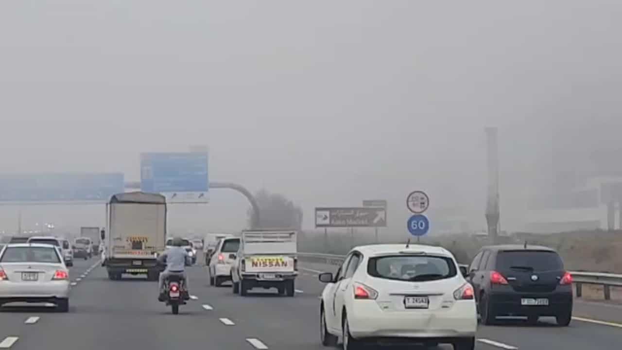 UAE Weather: യുഎഇയിൽ ഇന്ന് പൊടിക്കാറ്റിന് സാധ്യത; രാത്രി അന്തരീക്ഷത്തിൽ ഈർപ്പം വർധിക്കുമെന്ന് മുന്നറിയിപ്പ്