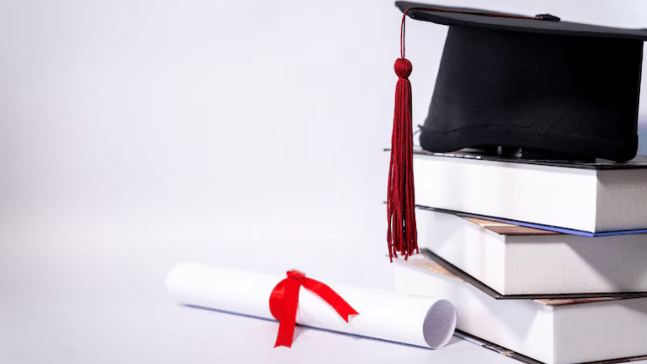 UPSC CSE Prelims Result 2025: യുപിഎസ്സി പരീക്ഷ ഫലം വന്നതിന് ശേഷം ചെയ്യേണ്ടത് എന്ത്? ഇക്കാര്യങ്ങൾ മറക്കരുത് UPSC CSE Prelims Result 2025: യുപിഎസ്സി പരീക്ഷ ഫലം വന്നതിന് ശേഷം ചെയ്യേണ്ടത് എന്ത്? ഇക്കാര്യങ്ങൾ മറക്കരുത്