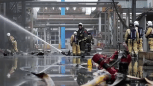 Ukrainian Drones Strike: റഷ്യയിൽ യുക്രെയ്ൻ്റെ വൻ ഡ്രോൺ ആക്രമണം; 40 വിമാനങ്ങൾ ആക്രമിച്ചെന്ന് റിപ്പോർട്ട് Ukrainian Drones Strike: റഷ്യയിൽ യുക്രെയ്ൻ്റെ വൻ ഡ്രോൺ ആക്രമണം; 40 വിമാനങ്ങൾ ആക്രമിച്ചെന്ന് റിപ്പോർട്ട്