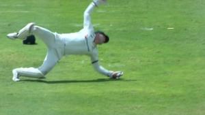 Australia vs West Indies: നിലത്തുതട്ടിയ ക്യാച്ച് ഔട്ട് വിധിച്ചു; എഡ്ജ് ആയ പന്തിൽ എൽബിഡബ്ല്യു: ഓസ്ട്രേലിയ – വിൻഡീസ് മത്സരത്തിൽ വിവാദം Australia vs West Indies: നിലത്തുതട്ടിയ ക്യാച്ച് ഔട്ട് വിധിച്ചു; എഡ്ജ് ആയ പന്തിൽ എൽബിഡബ്ല്യു: ഓസ്ട്രേലിയ – വിൻഡീസ് മത്സരത്തിൽ വിവാദം