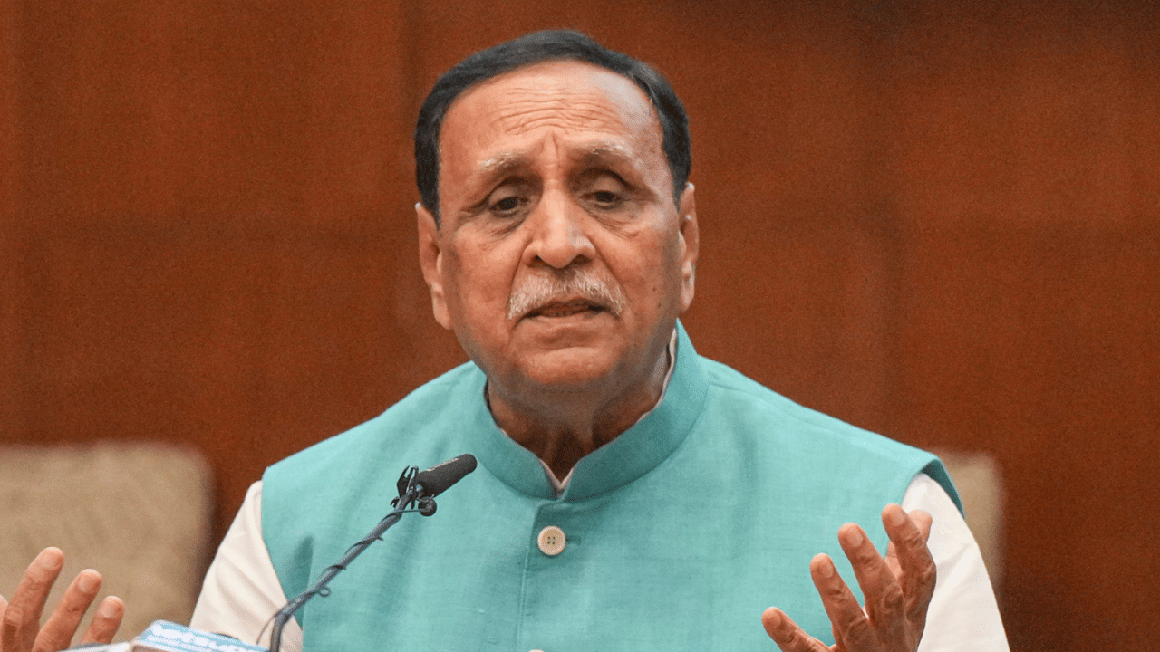 Ahmedabad Plane Crash: മകനു പിന്നാലെ അച്ഛനും, ആരാണ് വിജയ് രൂപാണി