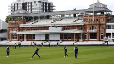 WTC Final Aus vs SA: ജയിച്ചാലും തോറ്റാലും കിട്ടുന്നത് കോടികള്, മത്സരം സമനിലയിലായാല് ലോക ടെസ്റ്റ് ചാമ്പ്യന്ഷിപ്പ് ആരു കൊണ്ടുപോകും? WTC Final Aus vs SA: ജയിച്ചാലും തോറ്റാലും കിട്ടുന്നത് കോടികള്, മത്സരം സമനിലയിലായാല് ലോക ടെസ്റ്റ് ചാമ്പ്യന്ഷിപ്പ് ആരു കൊണ്ടുപോകും?