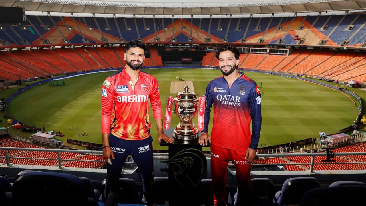 RCB vs PBKS IPL 2025 Final Live Streaming: എല്ലാ കണ്ണുകളും അഹ്മദാബാദിലേക്ക്; റോയൽ ചലഞ്ചേഴ്സ് ബെംഗളൂരു - പഞ്ചാബ് കിംഗ്സ് മത്സരം എങ്ങനെ, എപ്പോൾ കാണാം