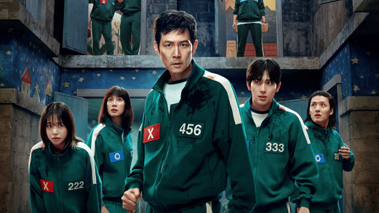 ലോകമെമ്പാടുമുള്ള സിനിമാ പ്രേമികളുടെ ശ്രദ്ധ ആകർഷിച്ച കൊറിയൻ സീരീസാണ് സ്ക്വിഡ് ​ഗെയിം. ഇപ്പോഴിതാ സ്വിഡി ​ഗെയിമിന്റെ സീസൺ 3 സ്ട്രീമിം​ഗ് ആരംഭിച്ചിട്ടുണ്ട്. ജൂൺ 27 ന് ഉച്ചയ്ക്ക് 12.30 ന് നെറ്റ്ഫ്ലിക്സിൽ സിരീസ് റിലീസ് ചെയ്തു.
