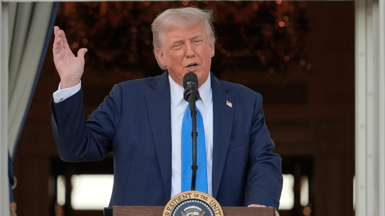 Donald Trump: ഇന്ത്യയുമായി വമ്പൻ വ്യാപാര കരാർ; സൂചന നൽകി ട്രംപ് Donald Trump: ഇന്ത്യയുമായി വമ്പൻ വ്യാപാര കരാർ; സൂചന നൽകി ട്രംപ്