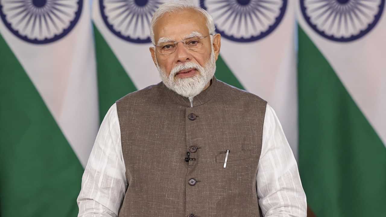 Modi Government @11: സമ്പദ്വ്യവസ്ഥ മുതല് അടിസ്ഥാന സൗകര്യ വികസനം വരെ; മോദി സര്ക്കാരിന്റെ 11 വര്ഷങ്ങളില് രാജ്യം നേടിയതും, ഇനി നേടേണ്ടതും Modi Government @11: സമ്പദ്വ്യവസ്ഥ മുതല് അടിസ്ഥാന സൗകര്യ വികസനം വരെ; മോദി സര്ക്കാരിന്റെ 11 വര്ഷങ്ങളില് രാജ്യം നേടിയതും, ഇനി നേടേണ്ടതും