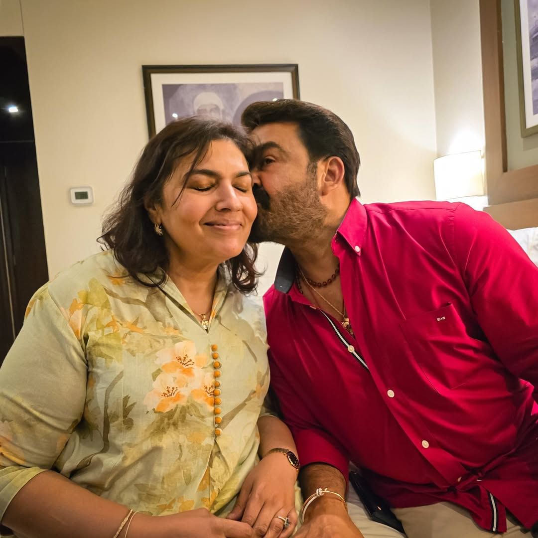 കഴിഞ്ഞ കുറച്ച് വർഷങ്ങളായി മോഹൻലാൽ കുടുംബസമേതം ദുബായിലാണ് താമസം. നാട്ടിലെത്തിയാൽ ചെന്നൈയിലും കൊച്ചിയിലുമായാണ് നടൻ താമസിക്കാറുള്ളത്. ലോകത്തിലെ തന്നെ ഏറ്റവും ഉയരം കൂടിയ കെട്ടിടത്തിൽ 163 നിലകളുണ്ട്.