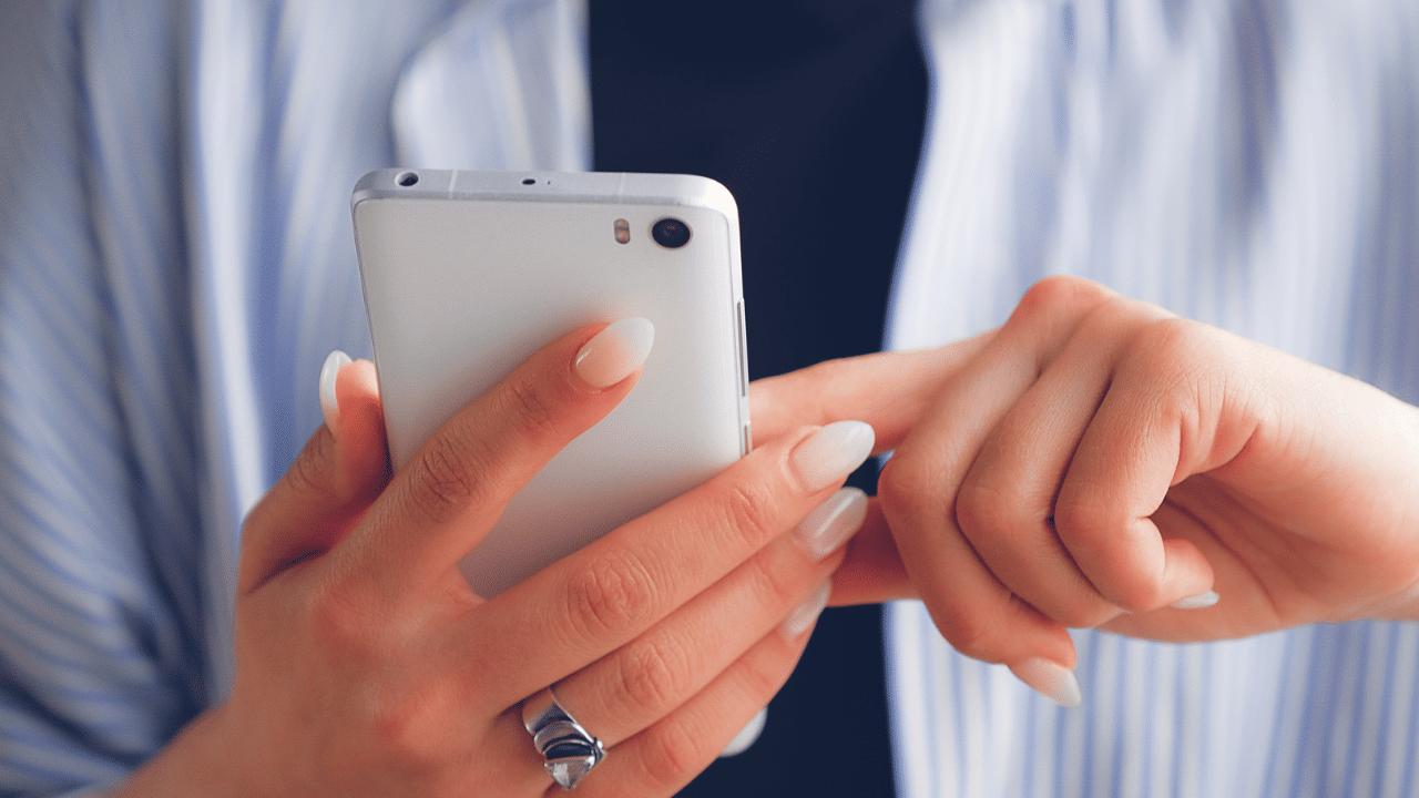 Internet On During Calls: കോള്‍ വിളിക്കുമ്പോൾ ഇന്‍റർനെറ്റ് ഓണാക്കി വയ്ക്കാറുണ്ടോ? മുന്നറിയിപ്പുമായി സൈബർ ദോസ്‍ത്