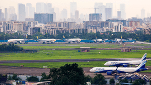 Safest seat on a plane: വിമാനത്തിലെ ഏറ്റവും സുരക്ഷിതമായ സീറ്റ് ഏതെന്ന് അറിയുമോ? വദ​ഗ്ധർ പറയുന്നത് ഇങ്ങനെ