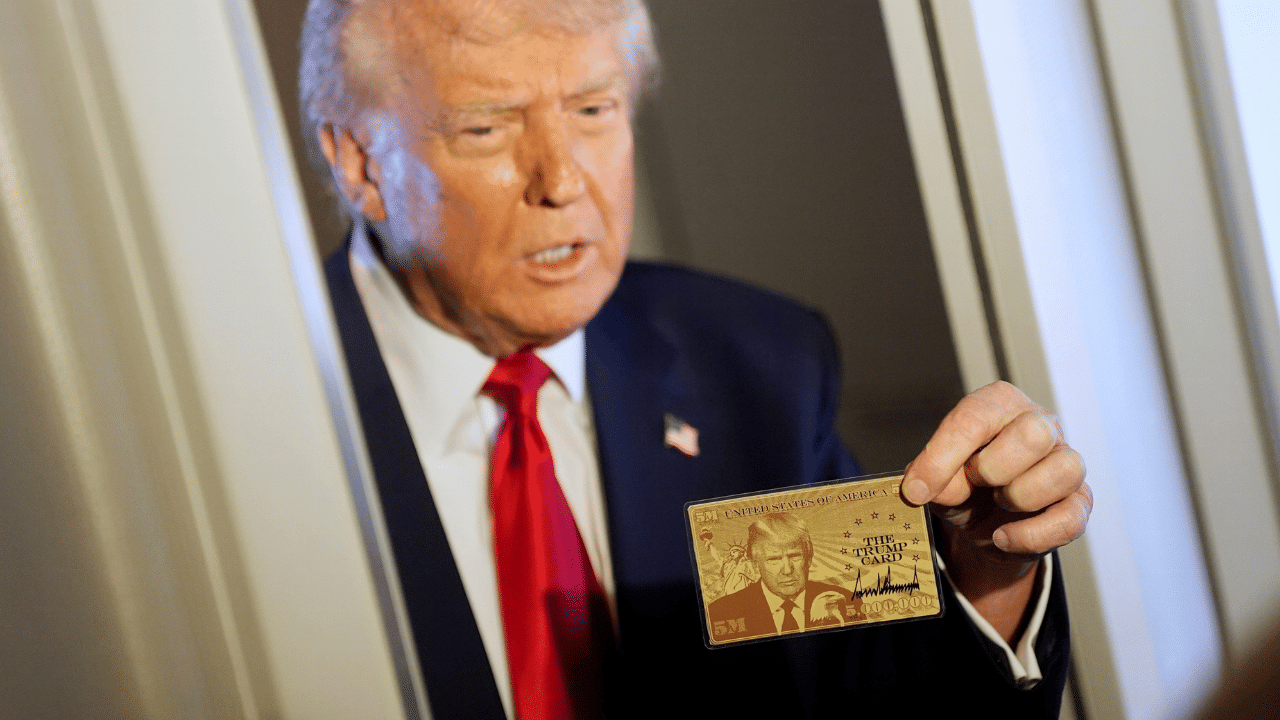 Donald Trumps new Gold Card: 43 കോടി മുടക്കിയാൽ യുഎസ് വിസ, ഇതുവരെ രജിസ്റ്റർ ചെയ്തത് 70,000 പേർ; എന്താണ് ട്രംപിന്റെ ഗോൾഡ് കാർഡ്