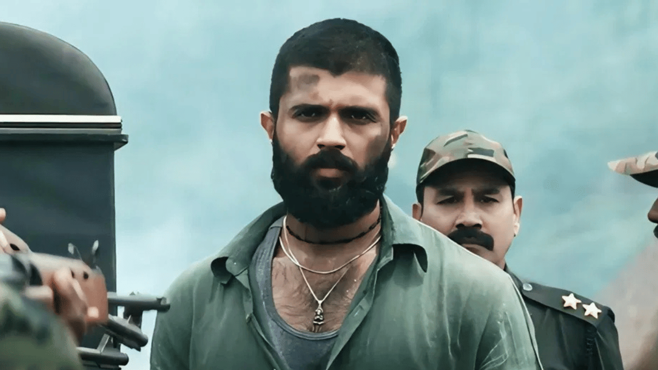 പ്രമോഷനുകൾ ഇതിനകം തന്നെ അതിന്റെ പീക് ലെവലിലാണ്. ഈ വൈബ് കണ്ടതിനുശേഷം പ്രേക്ഷകർ ഒരു പഴയകാലത്തേക്ക് പോകുകയാണ്. റൗഡി ബോയ്‌സ് പ്രത്യേകിച്ച് അർജുൻ റെഡ്ഡി കാലഘട്ടത്തെ ഓർമ്മിക്കുന്നു.