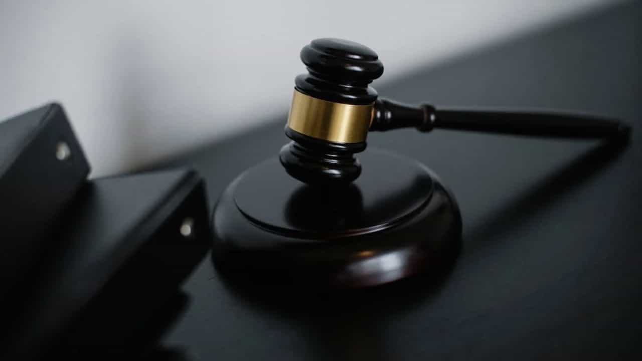 UAE: 13 വർഷത്തെ വാർഷികാവധി എടുത്തില്ല; ജീവനക്കാരന് 59,000 ദിർഹം നഷ്ടപരിഹാരം നൽകണമെന്ന് കോടതി