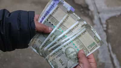 7th Pay Commission : എട്ടാം ശമ്പള കമ്മീഷൻ അവിടെ നിൽക്കട്ടെ! അതിന് മുമ്പ് ഒരു വമ്പൻ ഡിഎ വർധനവുണ്ട്