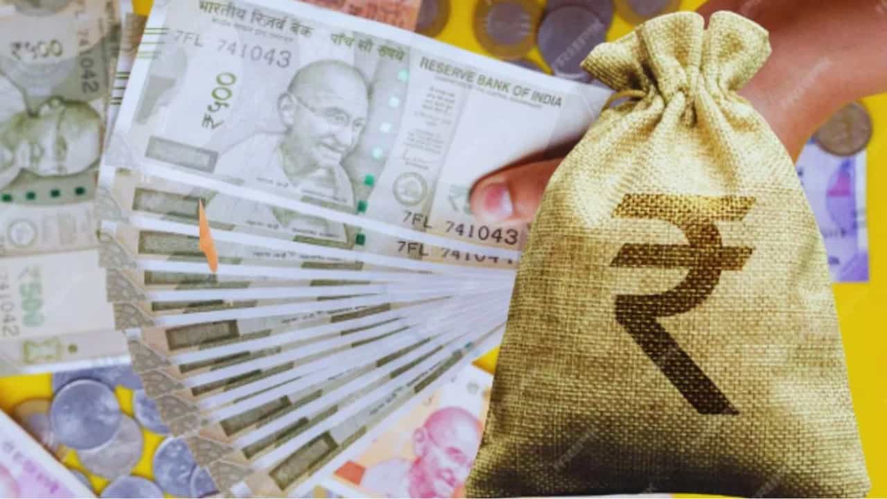 8th Pay Commission: കേന്ദ്രത്തിൽ ശമ്പള വർധന 40 ശതമാനം വരെ? നടപ്പാക്കാൻ വൈകും? പക്ഷെ ലോട്ടറി 8th Pay Commission: കേന്ദ്രത്തിൽ ശമ്പള വർധന 40 ശതമാനം വരെ? നടപ്പാക്കാൻ വൈകും? പക്ഷെ ലോട്ടറി