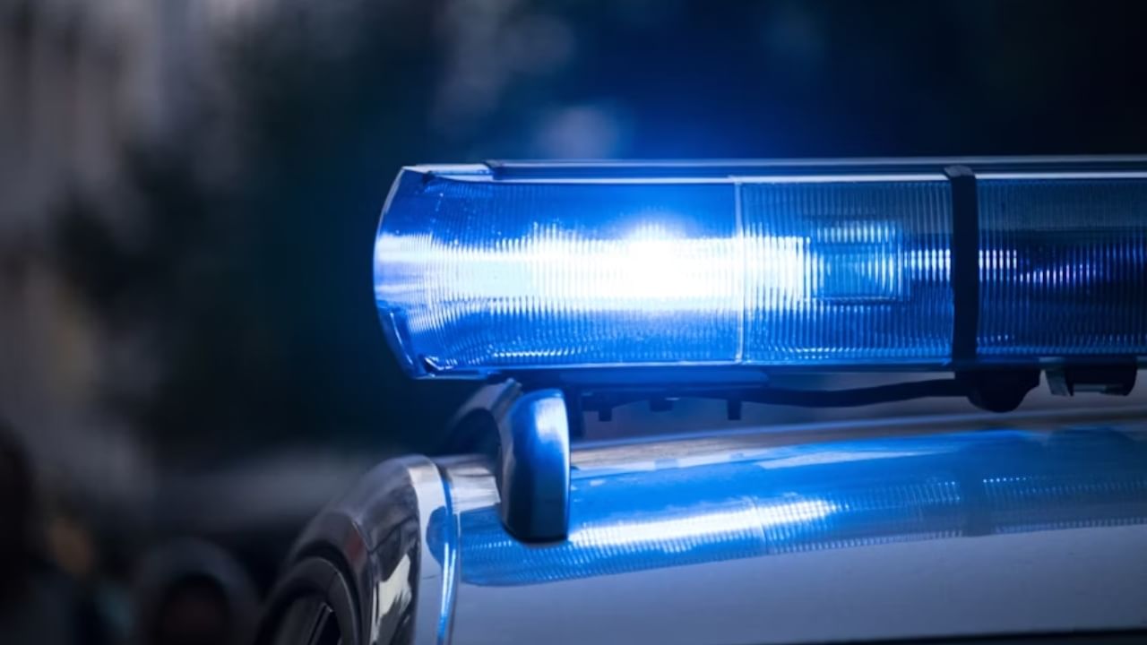 Tragic Death: നാല് എസി മെക്കാനിക്കുകൾ ഉറക്കത്തിൽ മരിച്ച നിലയിൽ; ഗ്യാസ് ലീക്കെന്ന് സംശയം പ്രകടിപ്പിച്ച് പോലീസ് Tragic Death: നാല് എസി മെക്കാനിക്കുകൾ ഉറക്കത്തിൽ മരിച്ച നിലയിൽ; ഗ്യാസ് ലീക്കെന്ന് സംശയം പ്രകടിപ്പിച്ച് പോലീസ്