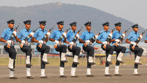 Indian Navy Agniveer Recruitment 2025: വ്യോമസേനയിൽ അഗ്നിവീറാകാം; 40,000 രൂപ വരെ ശമ്പളം, ആർക്കൊക്കെ അപേക്ഷിക്കാം? Indian Navy Agniveer Recruitment 2025: വ്യോമസേനയിൽ അഗ്നിവീറാകാം; 40,000 രൂപ വരെ ശമ്പളം, ആർക്കൊക്കെ അപേക്ഷിക്കാം?