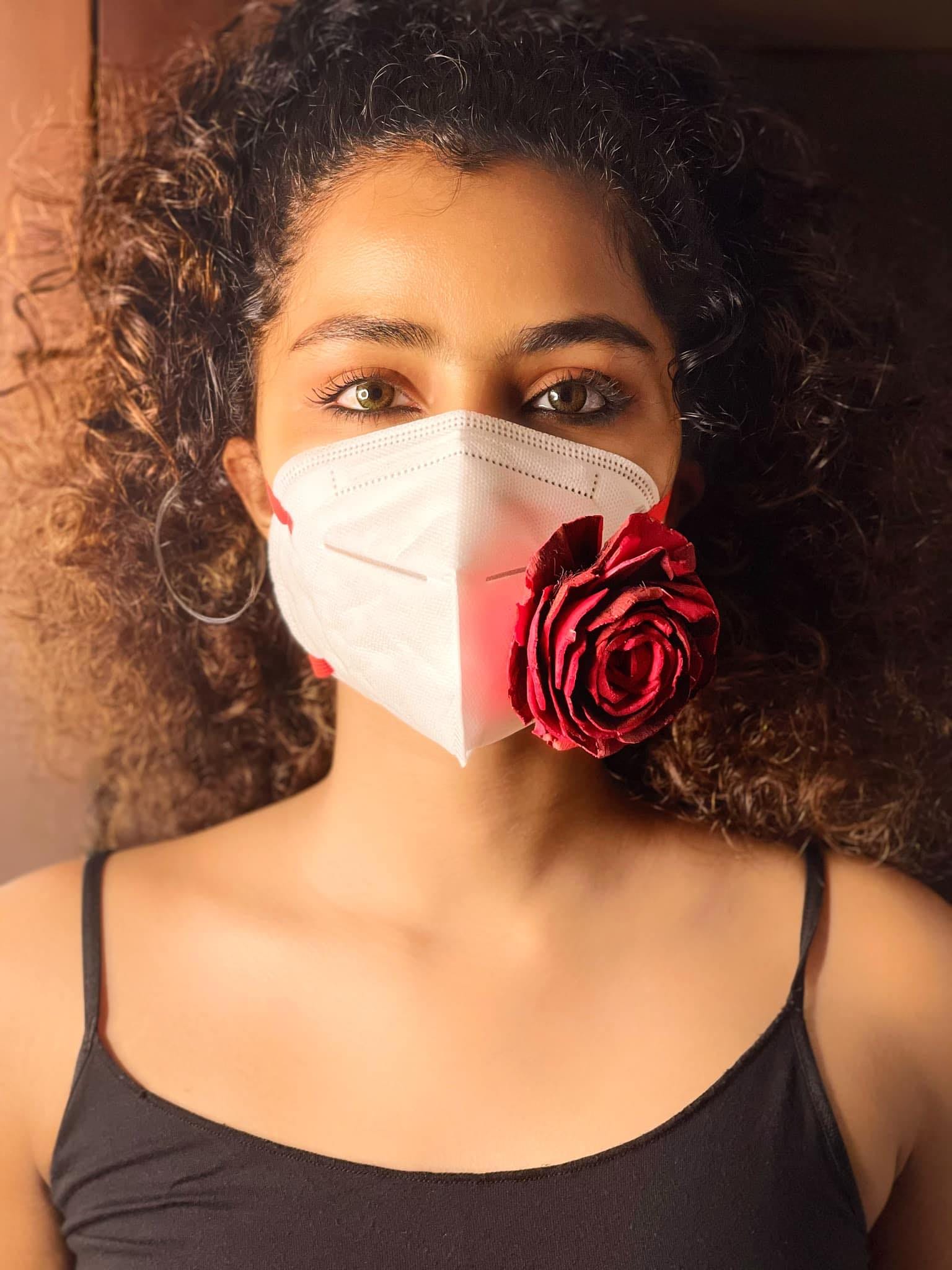 ഒരു സിനിമക്ക് 50 ലക്ഷം മുതൽ 2 കോടി വരെയാണ് അനുപമ വാങ്ങുന്നത്. അനുപമക്ക് 30 മുതൽ 33 കോടി വരെ ആസ്തിയുണ്ടെന്ന് ഡെയ്ലി ജാഗ്രൺ പങ്ക് വെച്ച റിപ്പോർട്ടിൽ പറയുന്നു.
