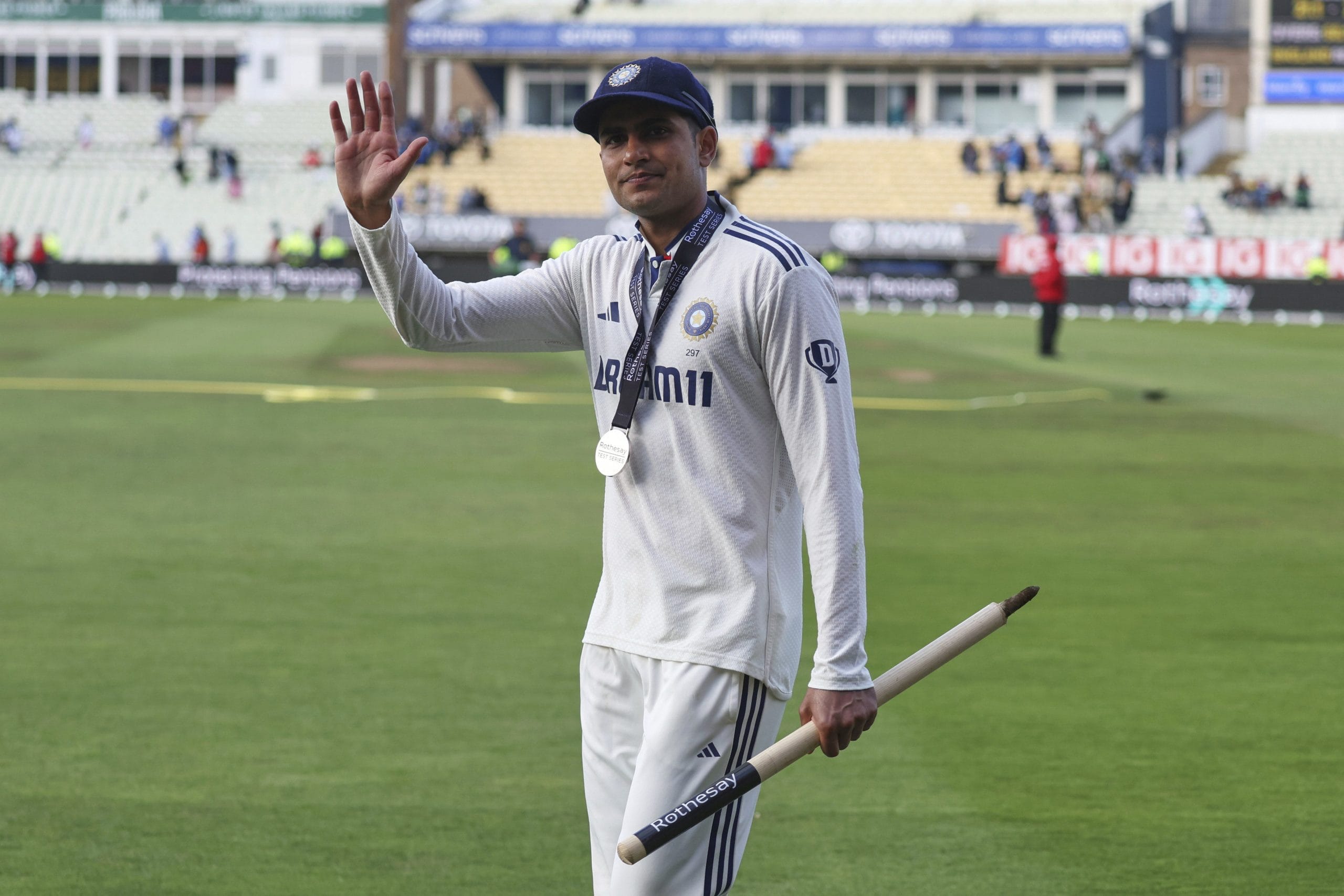 എഡ്ജ്ബാസ്റ്റണിൽ വിജയിക്കുന്ന ആദ്യത്തെ ഇന്ത്യൻ, ഏഷ്യൻ ക്യാപ്റ്റനെന്ന റെക്കോർഡാണ് ഈ വിജയത്തോടെ ശുഭ്മൻ ഗിൽ സ്വന്തമാക്കിയത്. കപിൽ ദേവ്, എംഎസ് ധോണി, വിരാട് കോലി തുടങ്ങിയ മുൻ ഇന്ത്യൻ ക്യാപ്റ്റന്മാർക്കൊന്നും എഡ്ജ്ബാസ്റ്റണിൽ വിജയിക്കാൻ കഴിഞ്ഞിരുന്നില്ല. 
