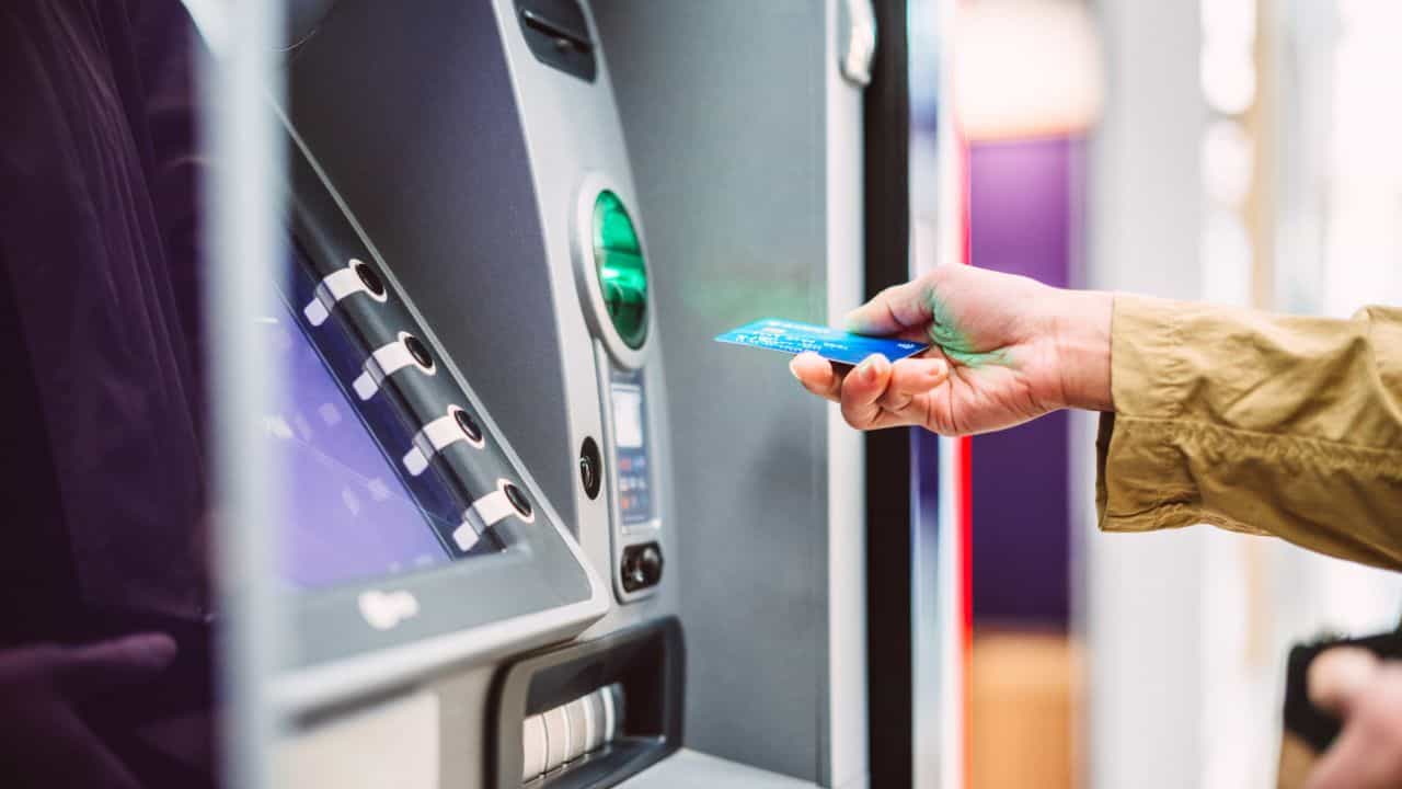 Minimum Balance: ഈ ബാങ്കുകളില്‍ മിനിമം ബാലന്‍സ് എന്ന പേടി വേണ്ടാ; അത് ഒഴിവാക്കി