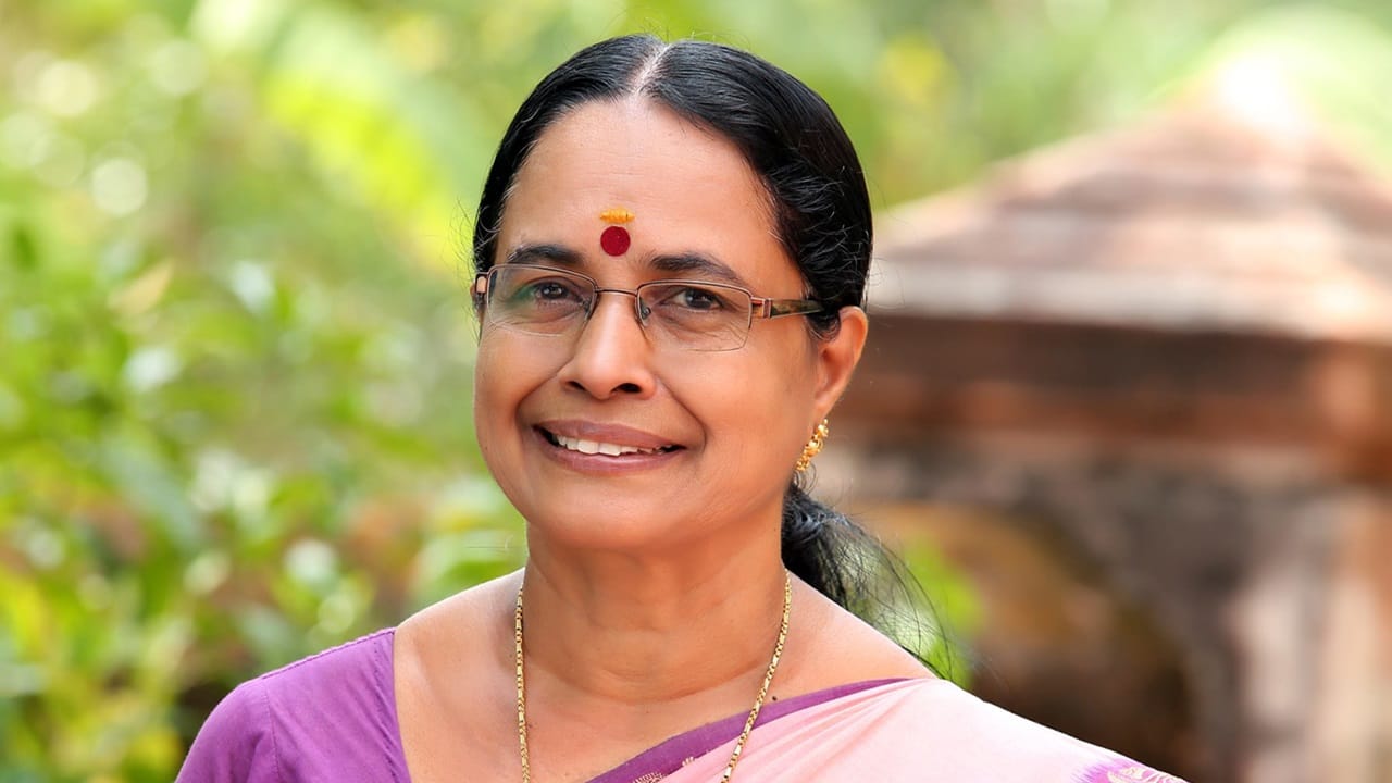 Aisha Potty: ‘പാര്‍ലമെന്ററി മോഹിയല്ല, കോണ്‍ഗ്രസില്‍ ചേരാനല്ല ഇവിടെ വന്നത്‌’; സിപിഎം വിടില്ലെന്ന സൂചന നല്‍കി അയിഷ പോറ്റി