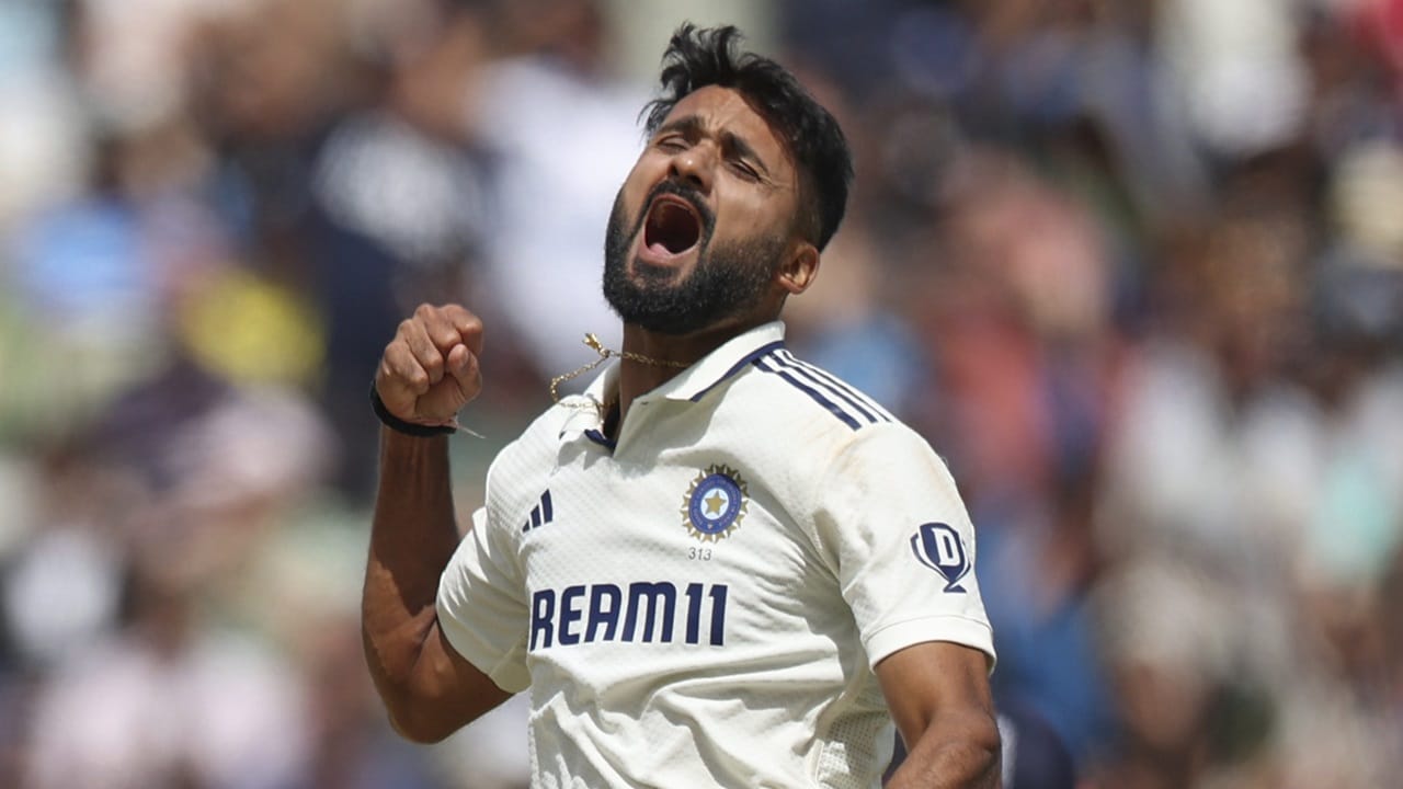 മത്സരത്തിന് ശേഷം താരം വികാരാധീനനായി. ജിയോഹോട്ട്‌സ്റ്റാറിന് വേണ്ടി ചേതേശ്വര്‍ പൂജാരയുമായി സംസാരിക്കുന്നതിനിടെ തന്റെ മൂത്ത സഹോദരി കാന്‍സര്‍ ബാധിതയാണെന്നും, തന്റെ പ്രകടനം അവര്‍ക്കായി സമര്‍പ്പിക്കുന്നുവെന്നും ആകാശ് ദീപ് പറഞ്ഞു.