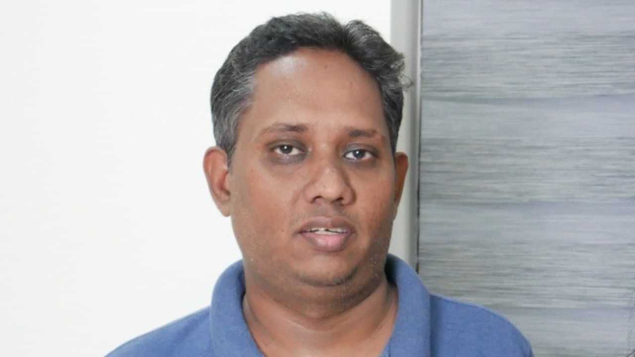 Santhosh Varkey: ഡോ. എലിസബത്ത് ഉദയനെ വിവാഹം കഴിക്കാന് ആഗ്രഹമുണ്ടെന്ന് ആറാട്ടണ്ണന്; സോഷ്യൽ മീഡിയയിൽ വിമര്ശനം ശക്തം Santhosh Varkey: ഡോ. എലിസബത്ത് ഉദയനെ വിവാഹം കഴിക്കാന് ആഗ്രഹമുണ്ടെന്ന് ആറാട്ടണ്ണന്; സോഷ്യൽ മീഡിയയിൽ വിമര്ശനം ശക്തം