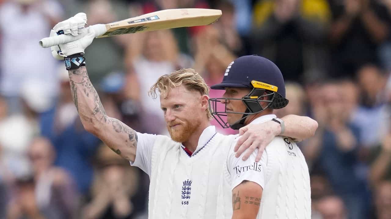 India vs England: പടുകൂറ്റന് സ്കോര് പടുത്തുയര്ത്തി ഇംഗ്ലണ്ട് പുറത്ത്, ആതിഥേയരുടെ ലീഡ് 311 റണ്സ് India vs England: പടുകൂറ്റന് സ്കോര് പടുത്തുയര്ത്തി ഇംഗ്ലണ്ട് പുറത്ത്, ആതിഥേയരുടെ ലീഡ് 311 റണ്സ്